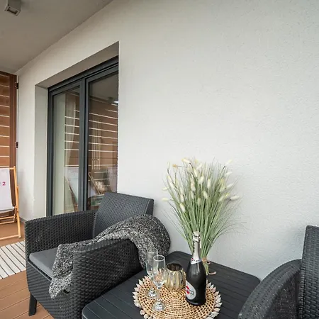 Seaview Plaza Apartment Dziwnow Exterior photo