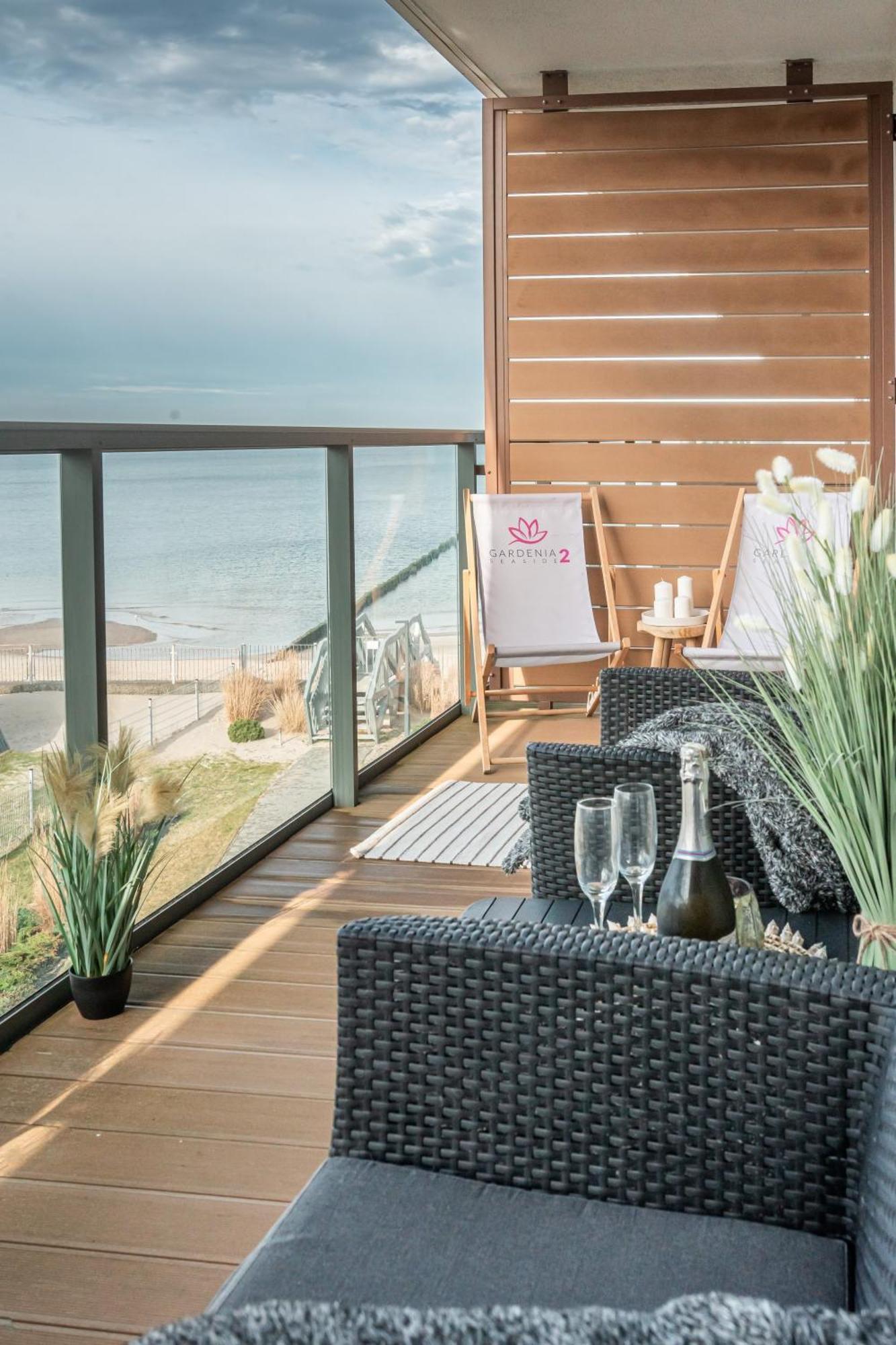 Seaview Plaza Apartment *